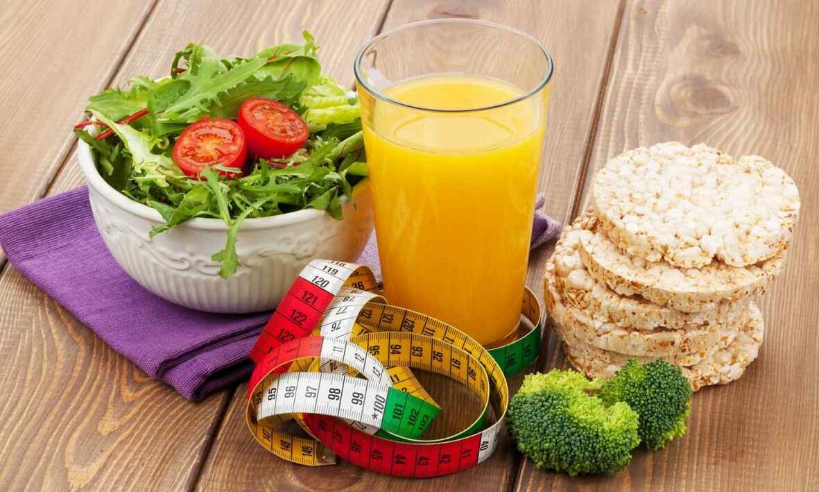 grönsaker bröd och juice för viktminskning i en månad